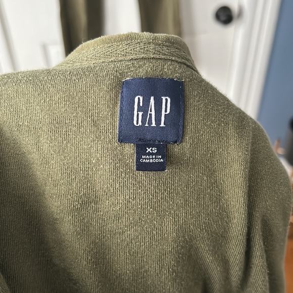 *SOLD* Gap matching tracksuit - Picture 5 of 6